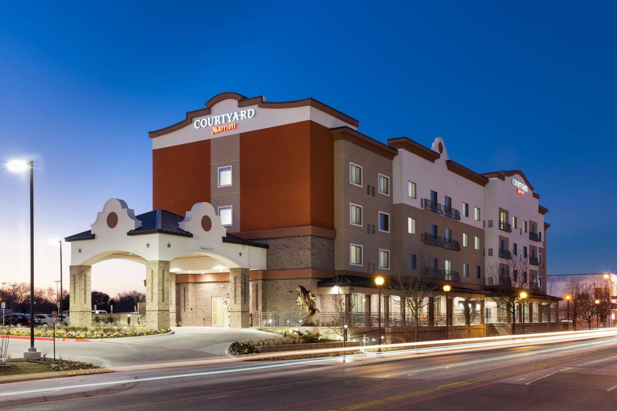 Courtyard By Marriott Fort Worth Historic Stockyards Экстерьер фото